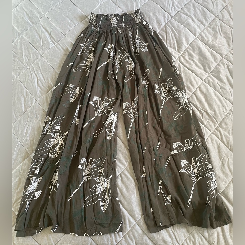 BNWT Kahulaleʻa Pants Kōkeʻe Taupe Teal Ti Leaf XXL